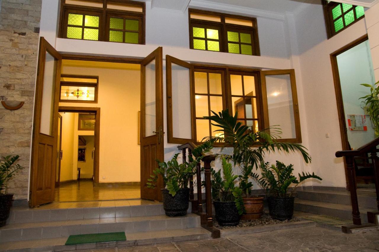 Hotel Graha Kinasih Kotabaru Yogyakarta Exterior foto